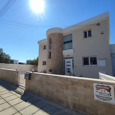 Romano Villa