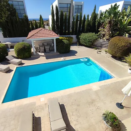 Villa Romano *